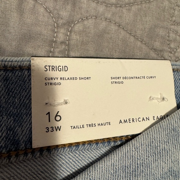NWT American Eagle Outfitters Curvy Relaxed Short Strigid Size 16 Jean Shorts - Picture 4 of 5